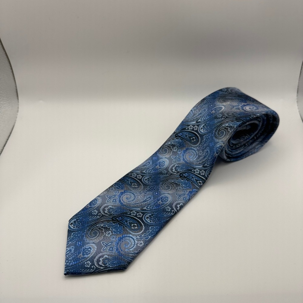 Montebello Italia Mens Blue Paisley Silk Necktie Hand Made Italian‎ Style Tie